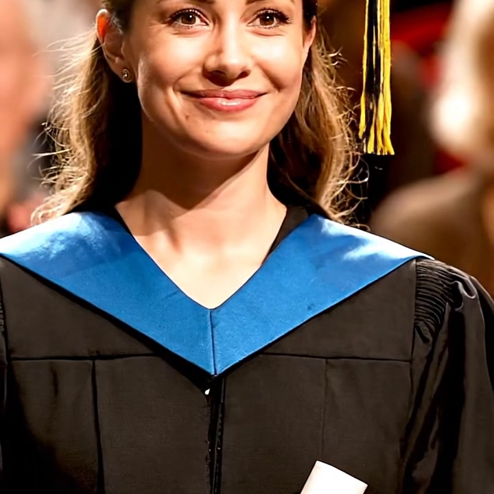 My Parents Skipped My Graduation For My Sister’s Resort Trip, So I Invited The People Who Actually Showed Up. When The Film Company Honored Them With $500K On Live TV, My Parents Finally Understood Which Stage They Missed. THEIR PHONES FOUND ME LATE.