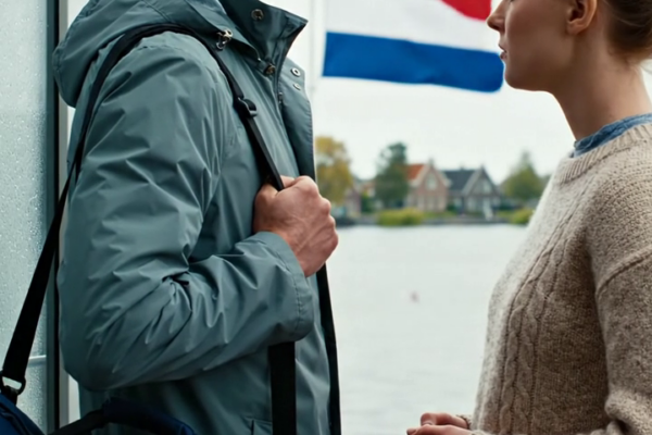 Mijn man verklaarde dat hij mij zou verlaten voor een jongere vrouw, waarbij hij spotte met het feit dat mijn kookkunsten ‘zijn ziel doodden’ en dat ons huis op een ‘verpleeghuis’ leek. Ik zei alleen maar: ‘Oké’ en ging verder met de afwas. Die kalmte brak hem bijna. Toen hij hoorde waarom ik zo kalm was, had hij spijt van alles en kwam terug en smeekte om vergeving… – Nieuws